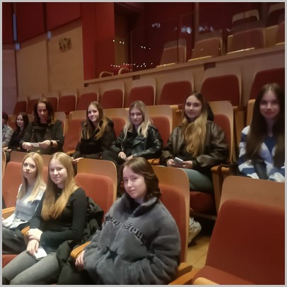 Uczniowie klas trzecich w filharmonii